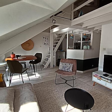Au Centre De Vannes Eksteriør bilde